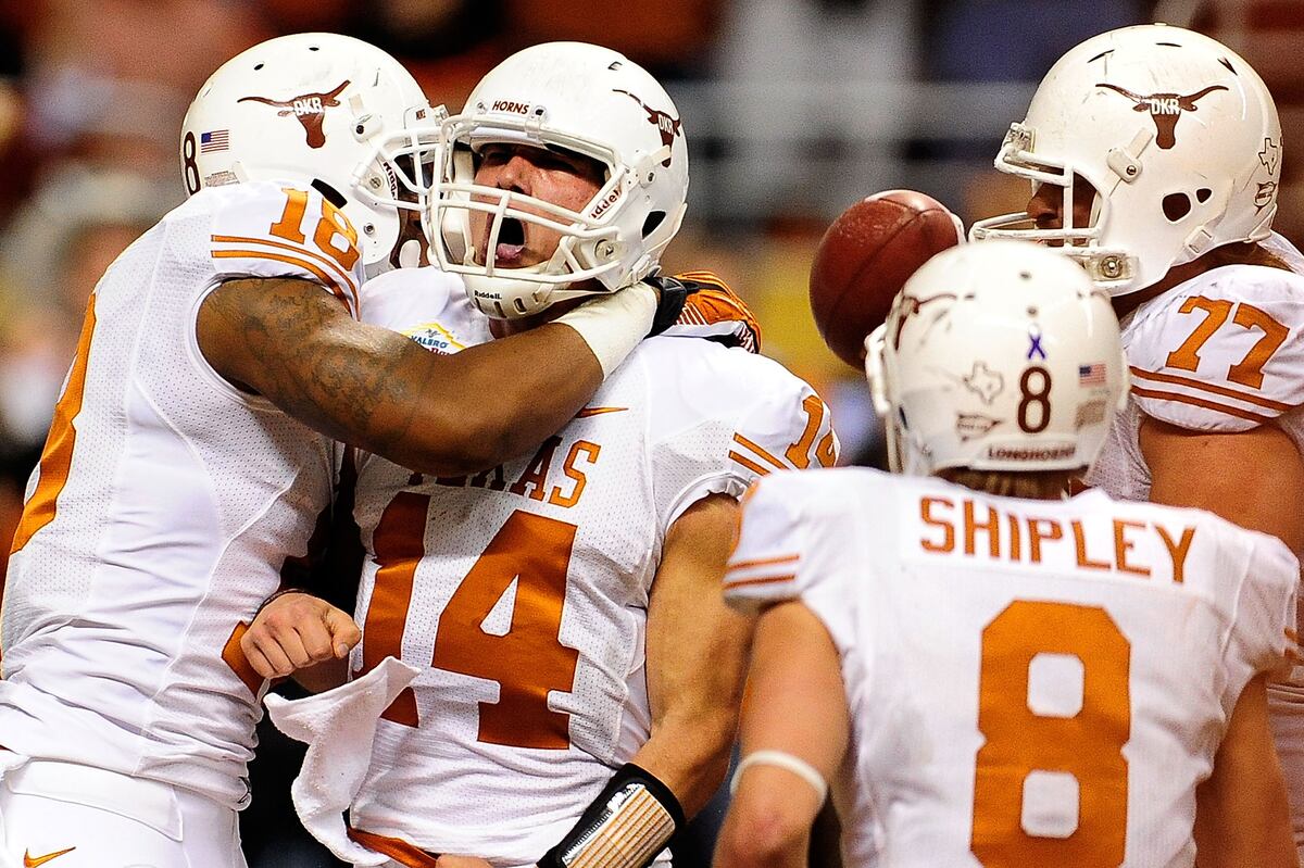 The Program A Look at Texas' Focuses for Spring Practice News