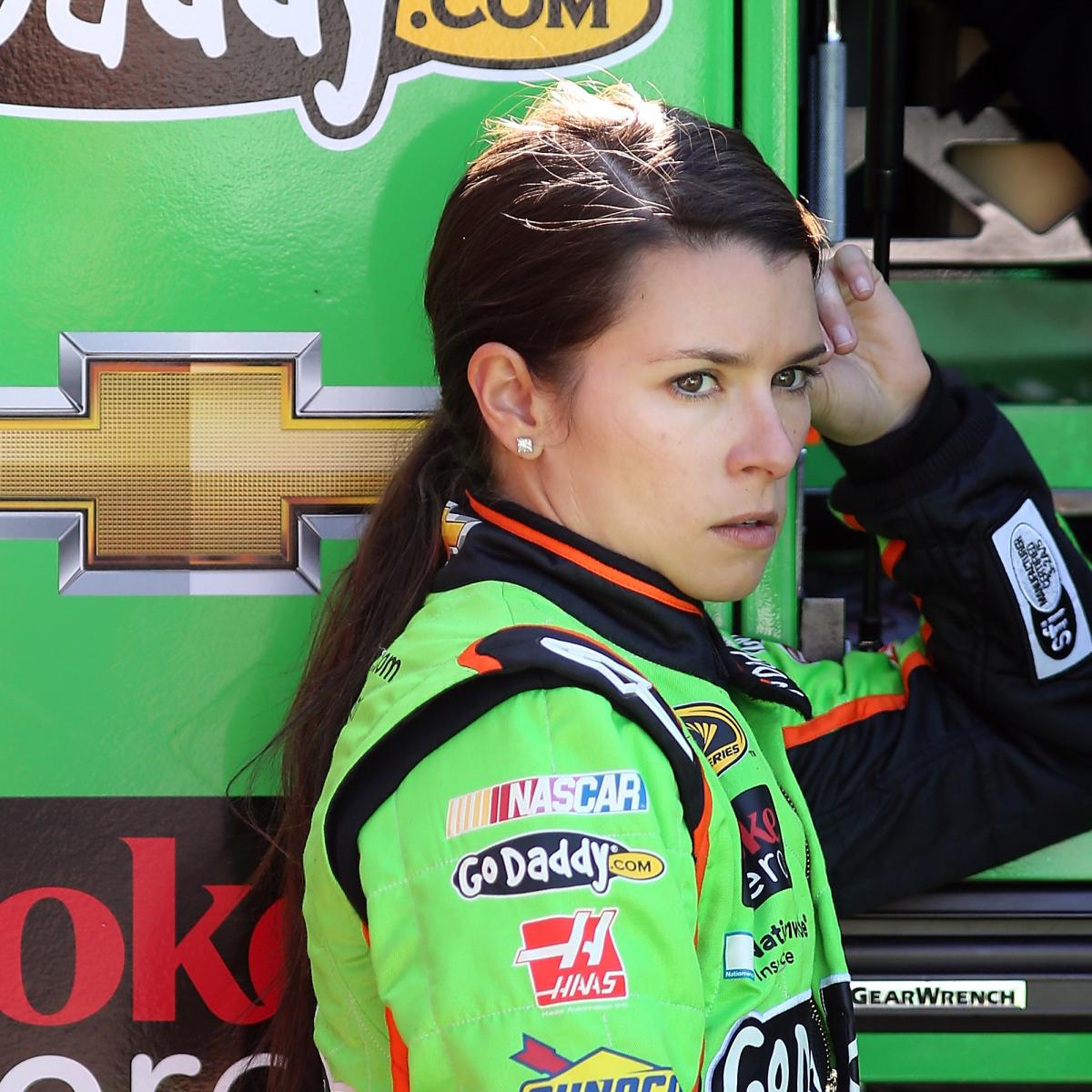 Danica Patrick Wreck In Phoenix Shows Theres A Steep Learning Curve 9147