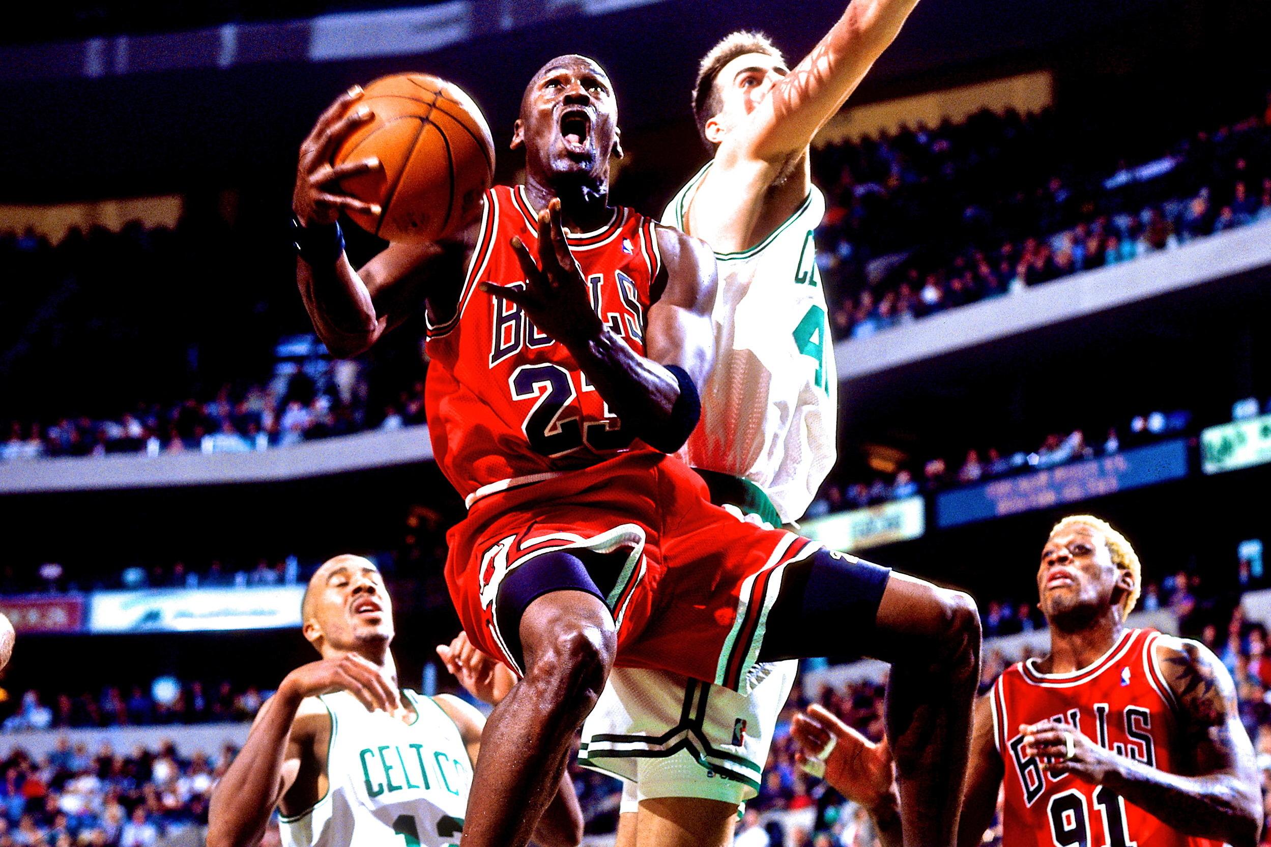 .com: Kobe Bryant & Shaquille O'Neal NBA Action Photo (Size