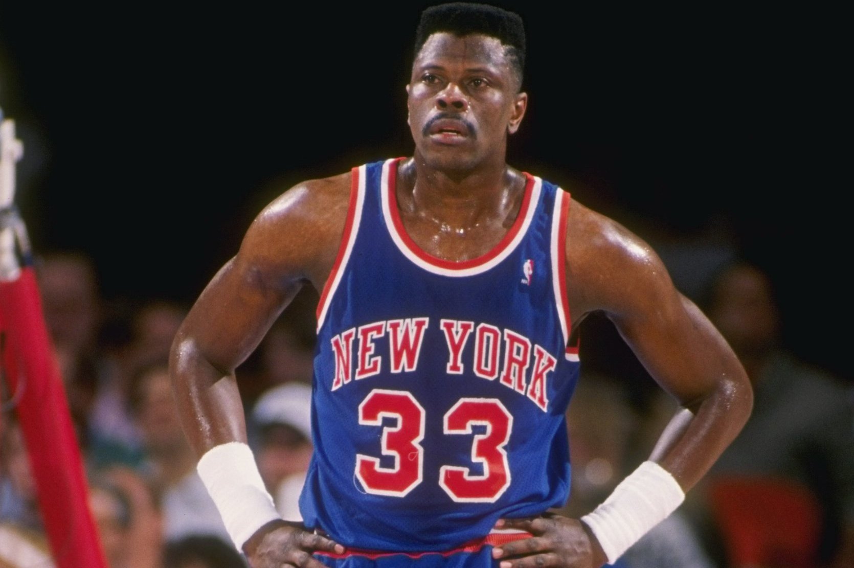 Vintage 90s New York Knicks Champion Gold Logo Walt Clyde 