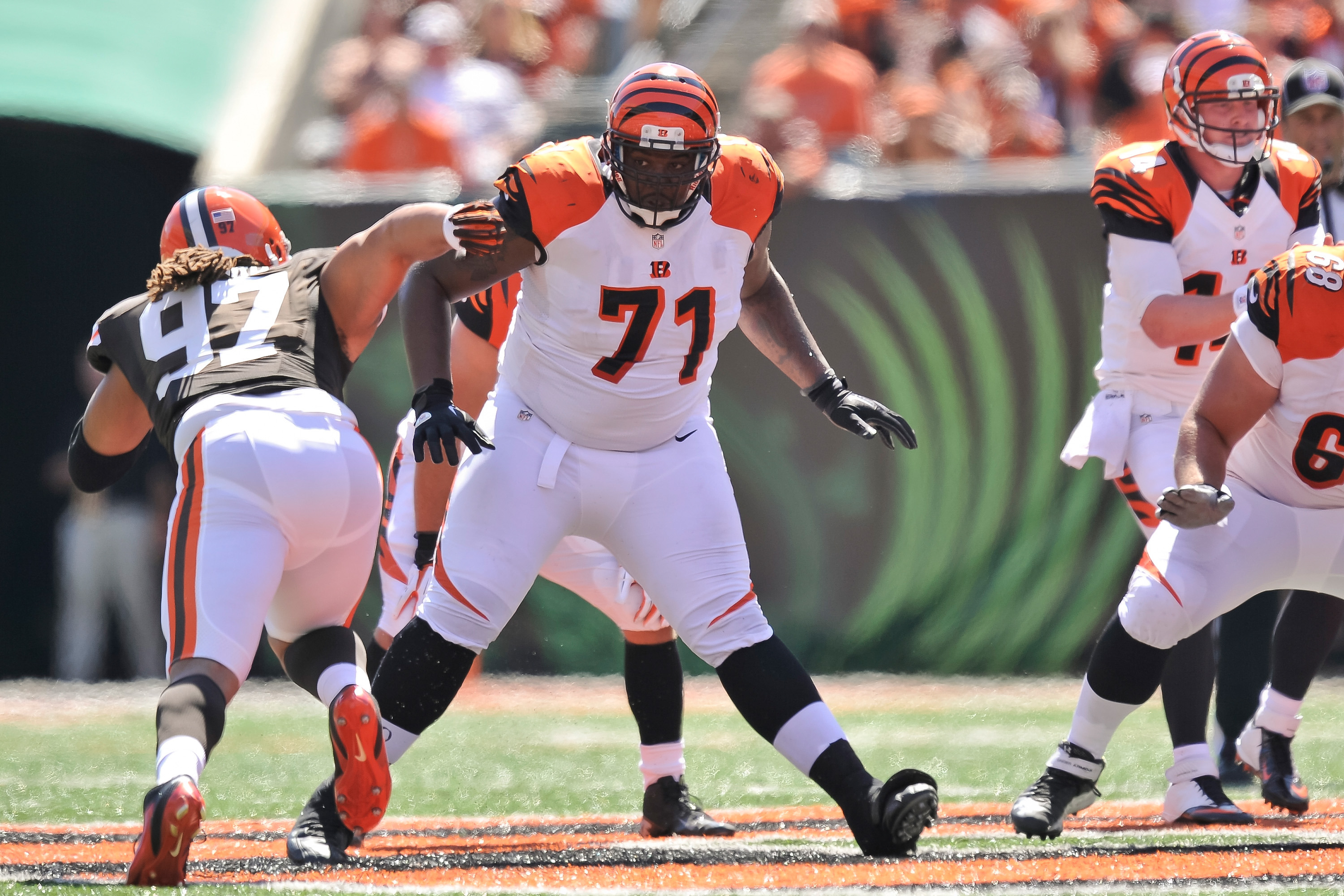 Cincinnati Bengals waive offensive tackle Andre Smith 