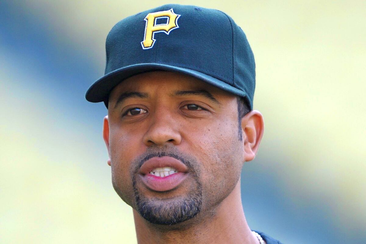 Report: Derrek Lee Turns New York Yankees Offer Down, Will Stay Retired