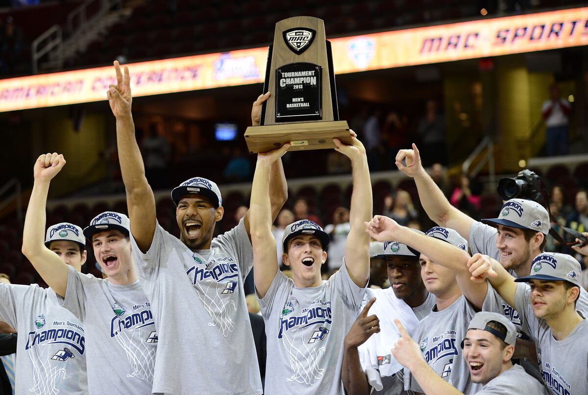 MAC Championship Game Akron Shuts Down Ohio to Take MAC Crown News
