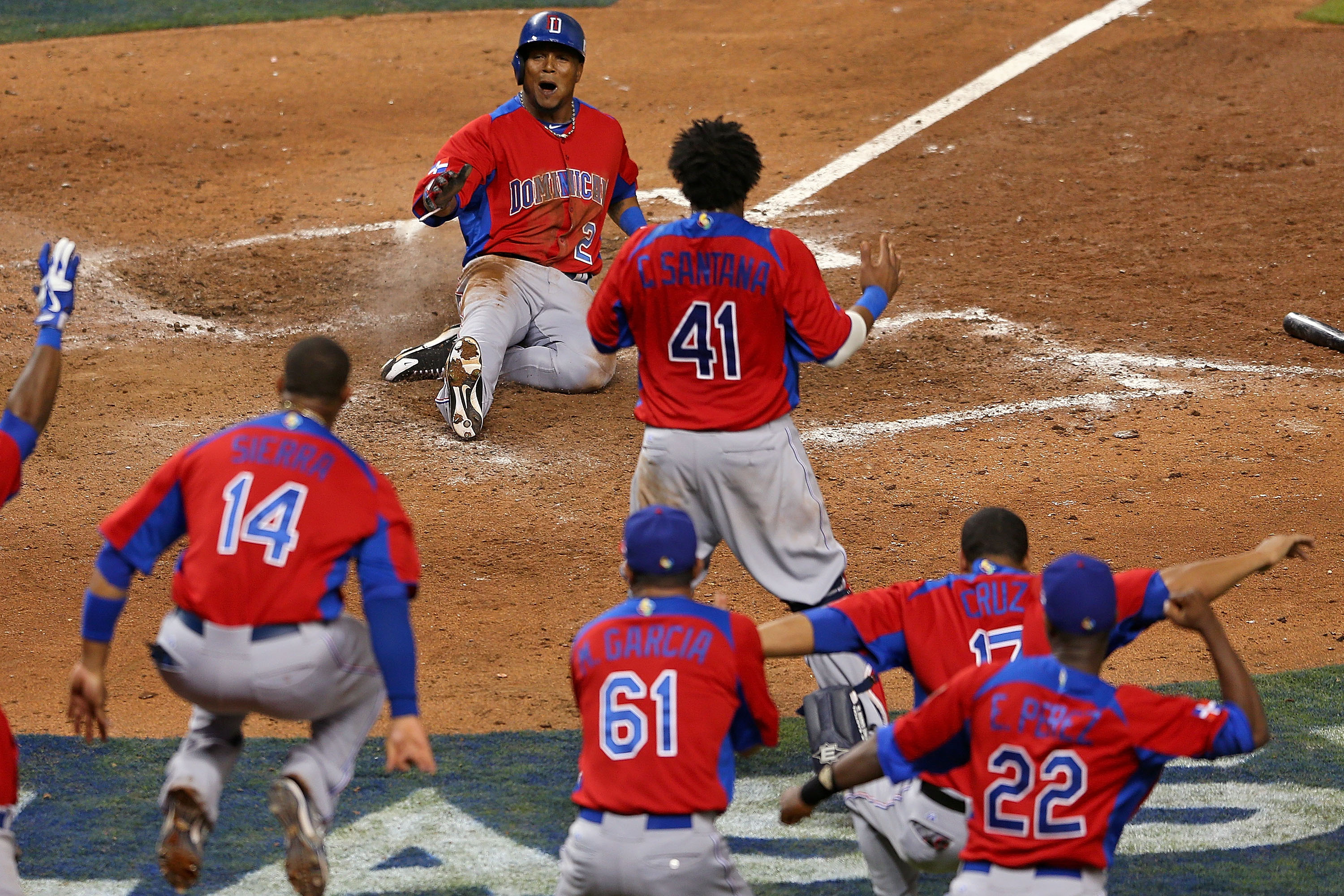 Dominican Republic tops the Netherlands for spot in WBC final