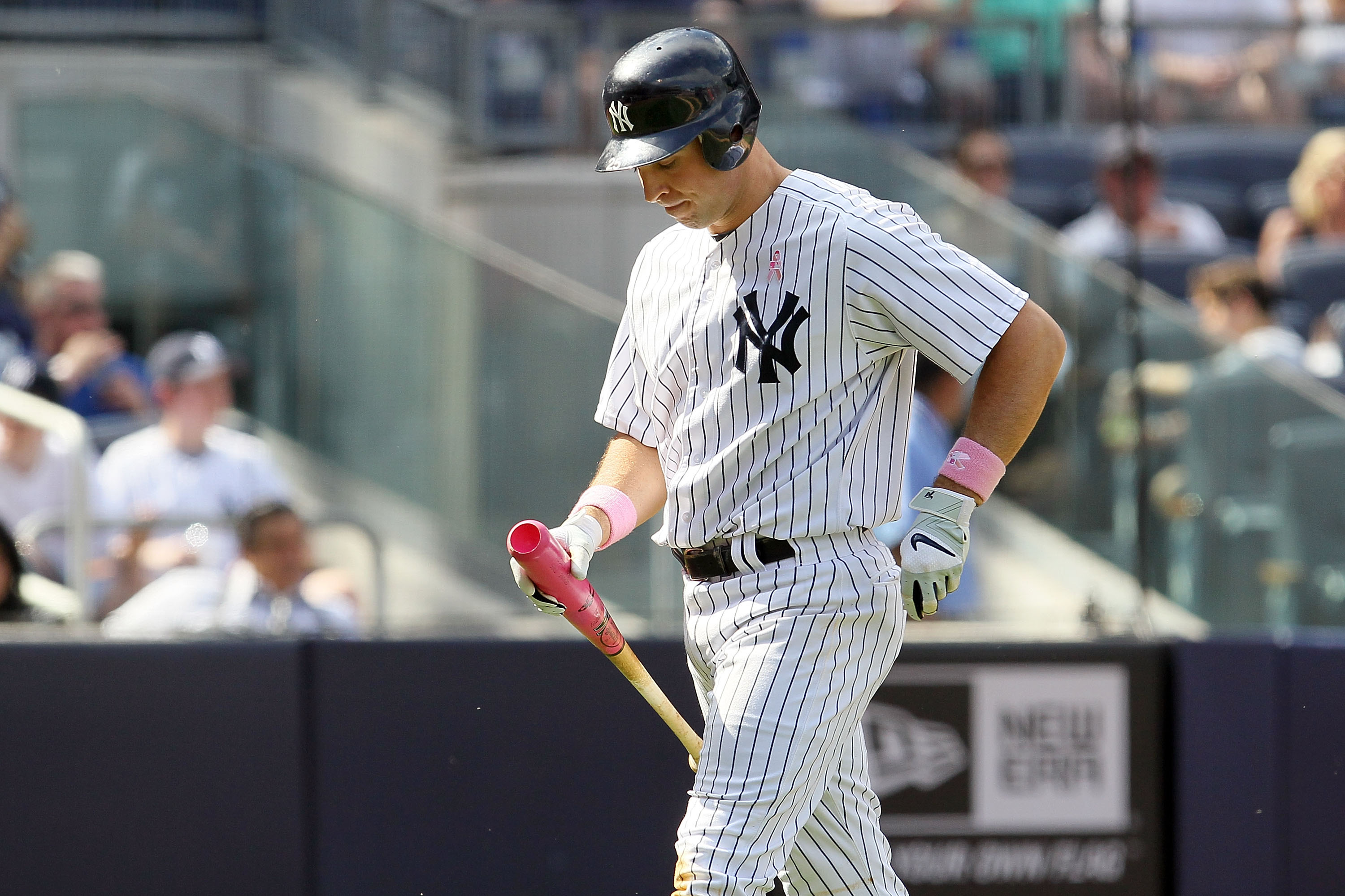 Yankees' Mark Teixeira has wrist surgery, out for season