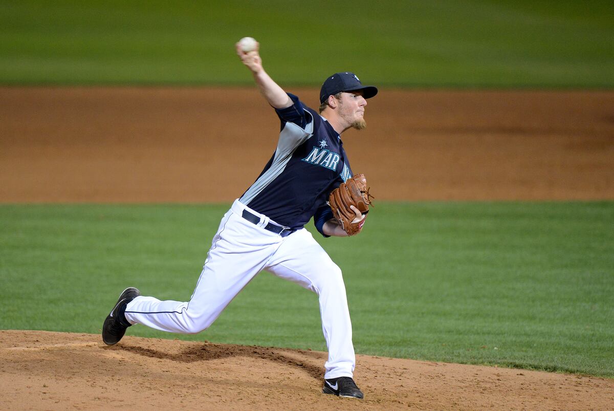 Full Update of Surprises, Busts and Injuries at Seattle Mariners Camp