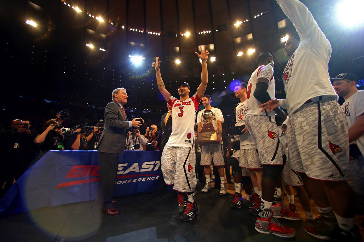 Louisville Basketball Key Stats to Support Cardinals' National Title