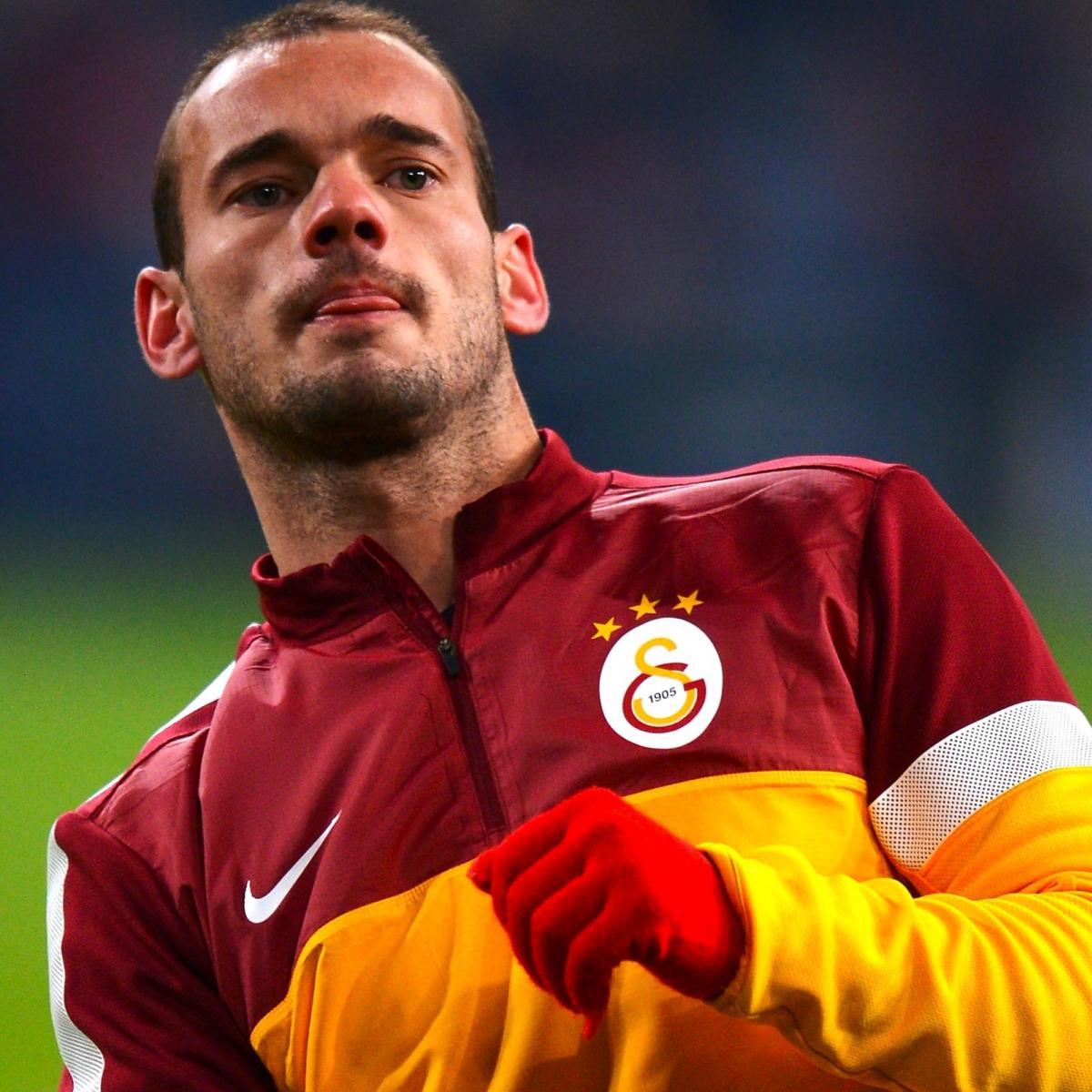 World Football Gossip RoundUp Manchester United, Wesley Sneijder