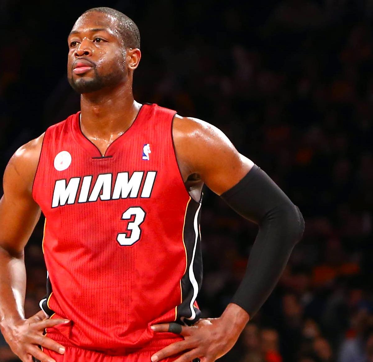 Dwyane Wade Injury Updates on Heat Star's Knee News, Scores