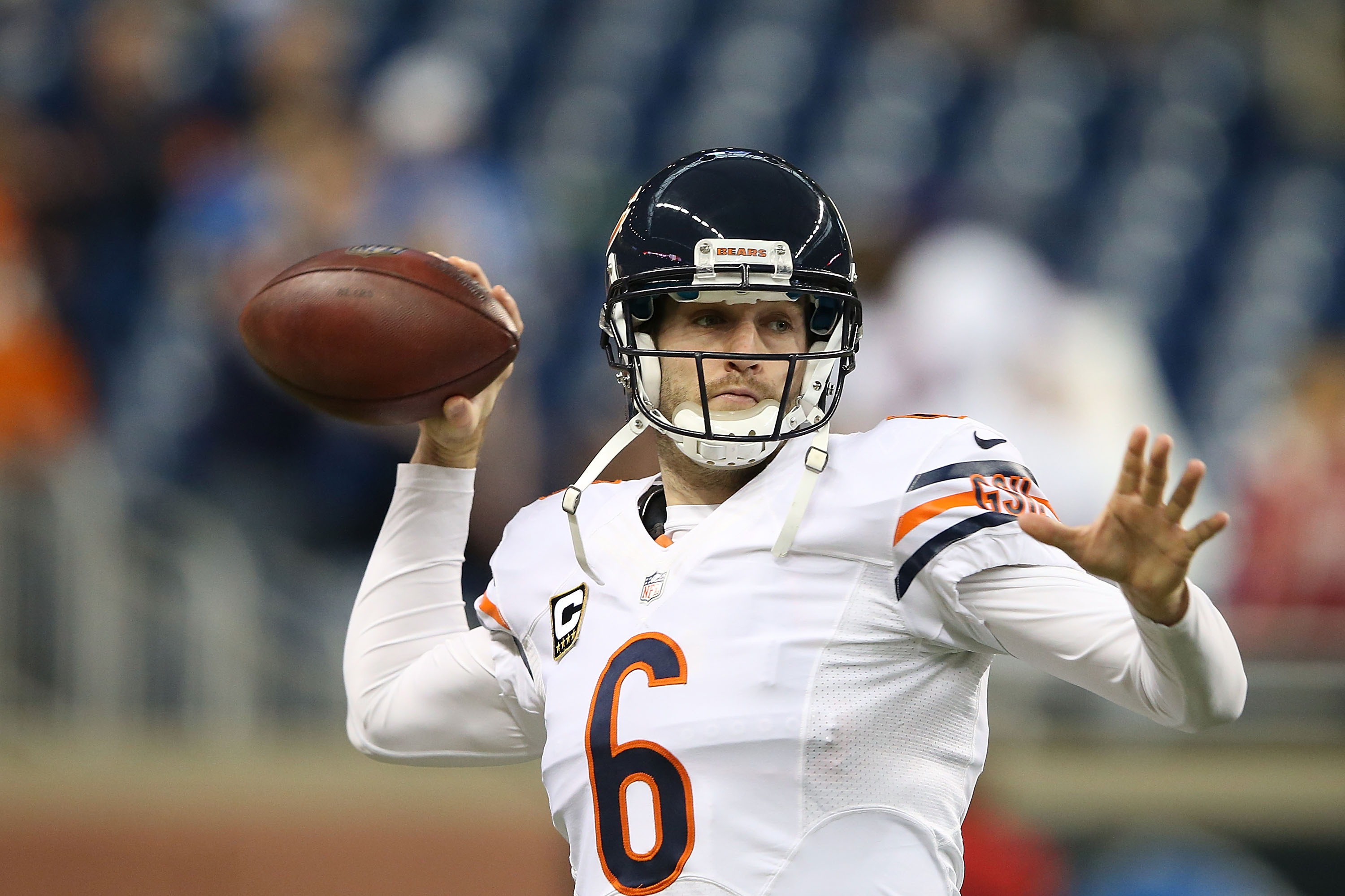 Bears fans react to Mark Sanchez taking Jay Cutler's jersey number