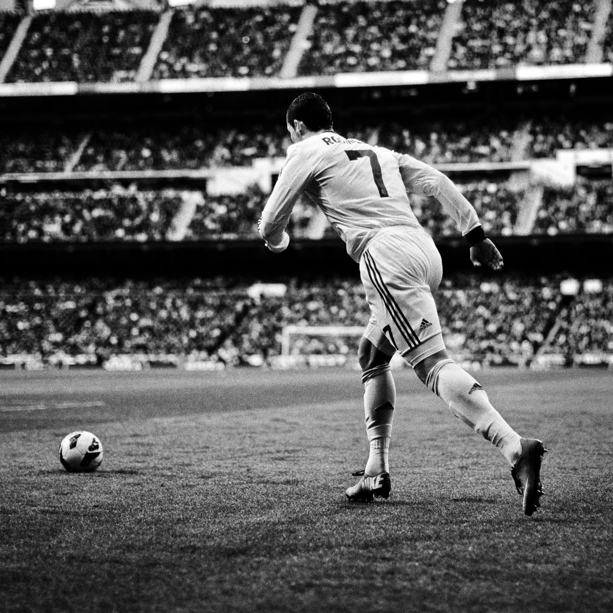 Pele To Zico To Beckham To Ronaldo Evolution Of The Free Kick Masters Bleacher Report Latest News Videos And Highlights Pele To Zico To Beckham To Ronaldo Evolution Of The Free Kick Masters Bleacher Report Latest News Videos And Highlights