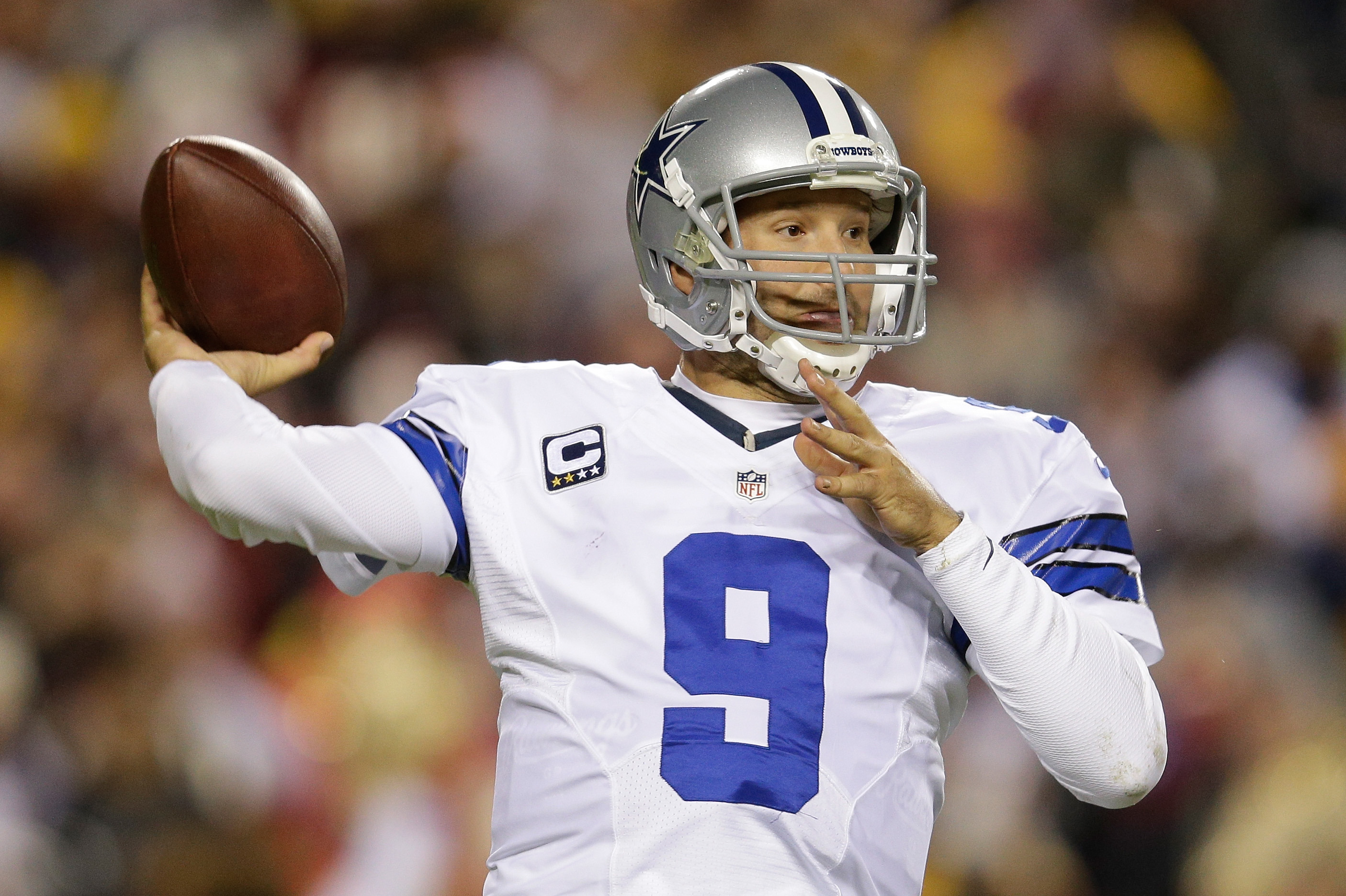 Dallas Cowboys quarterback Tony Romo throws five interceptions in