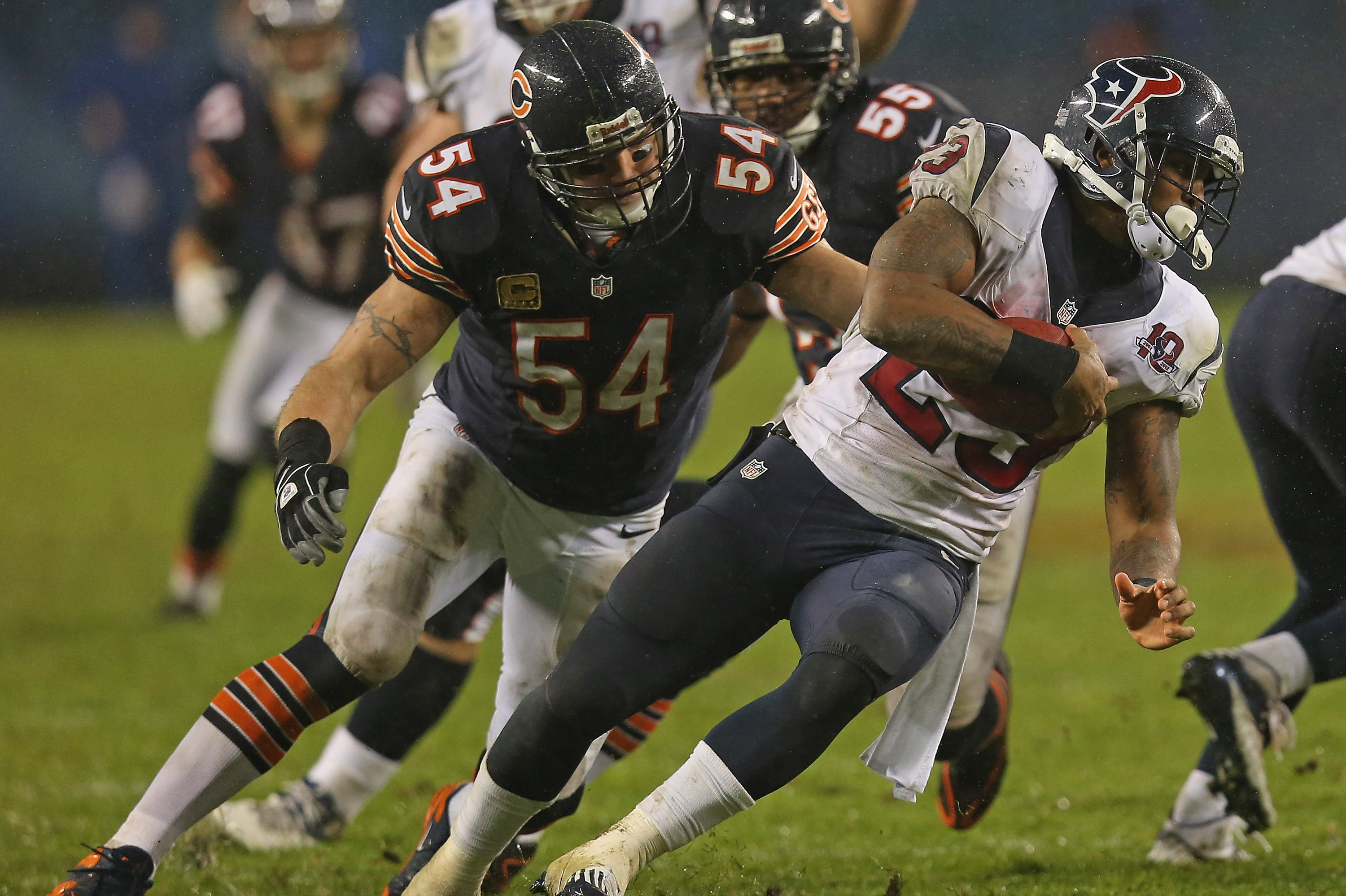 NFL: Linebacker Urlacher back in action for Bears – Macomb Daily