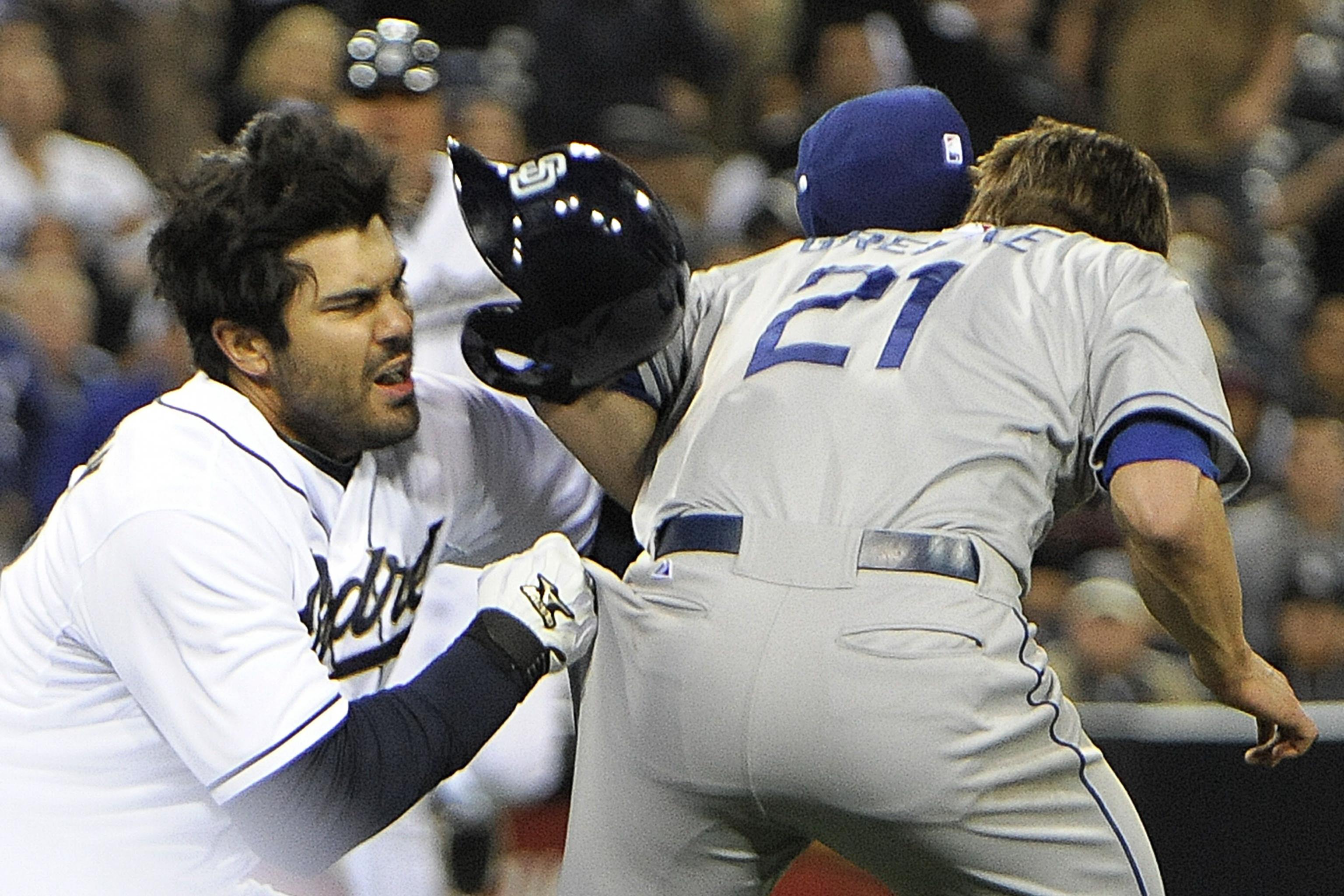 Padres fan kicks man down stairs in four-person brawl as Giants win 1-0