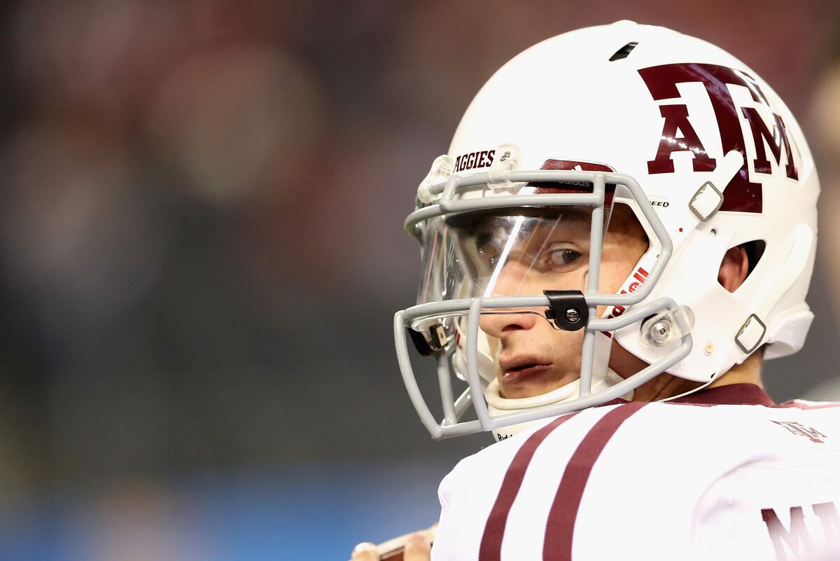 johnny-manziel-s-guide-to-achieving-a-perfect-college-football-career