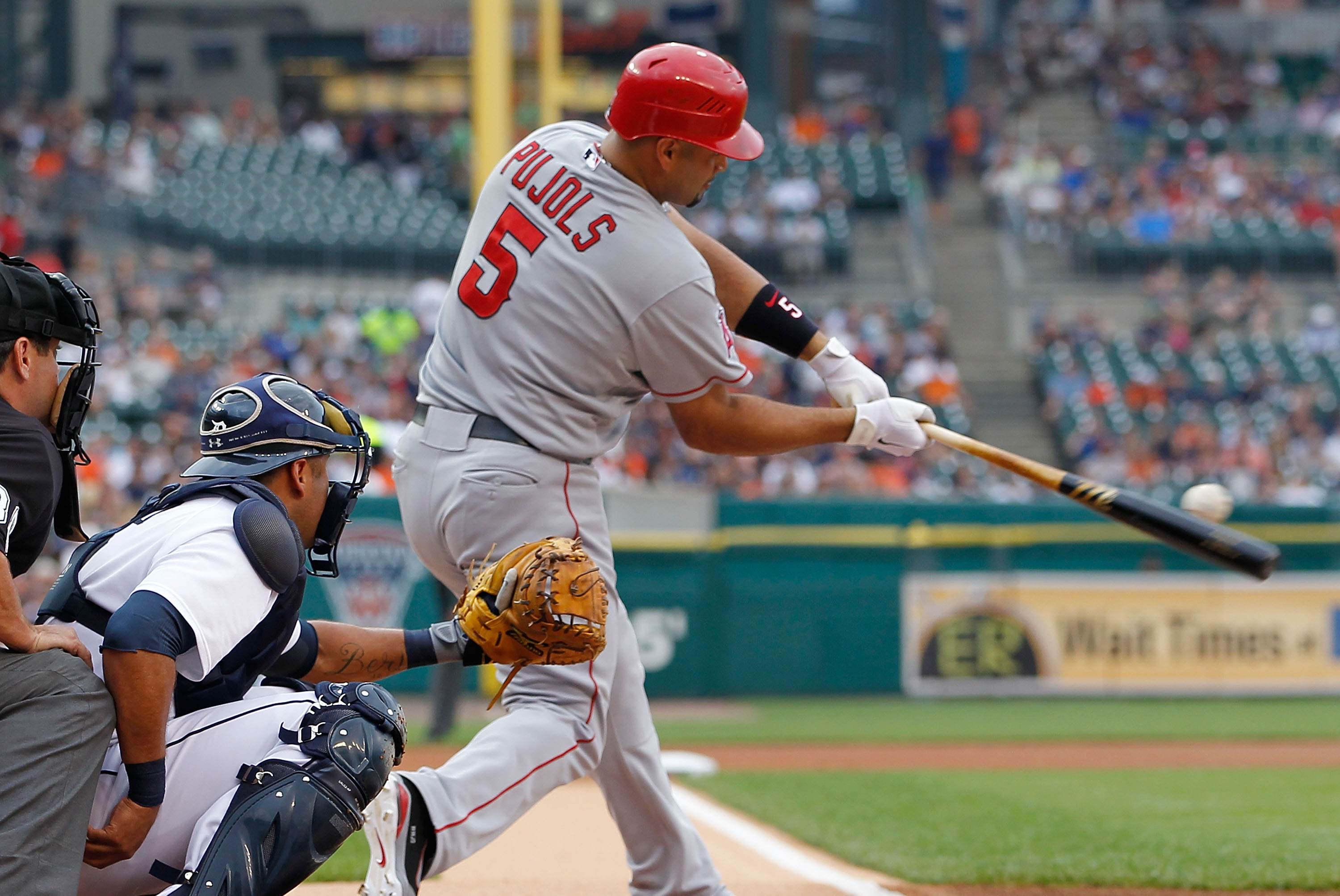 ESPN - As of last night, Albert Pujols has hit a home run off of 423  different pitchers. Miguel Cabrera is the only other active hitter that  even has 423 home runs 😳