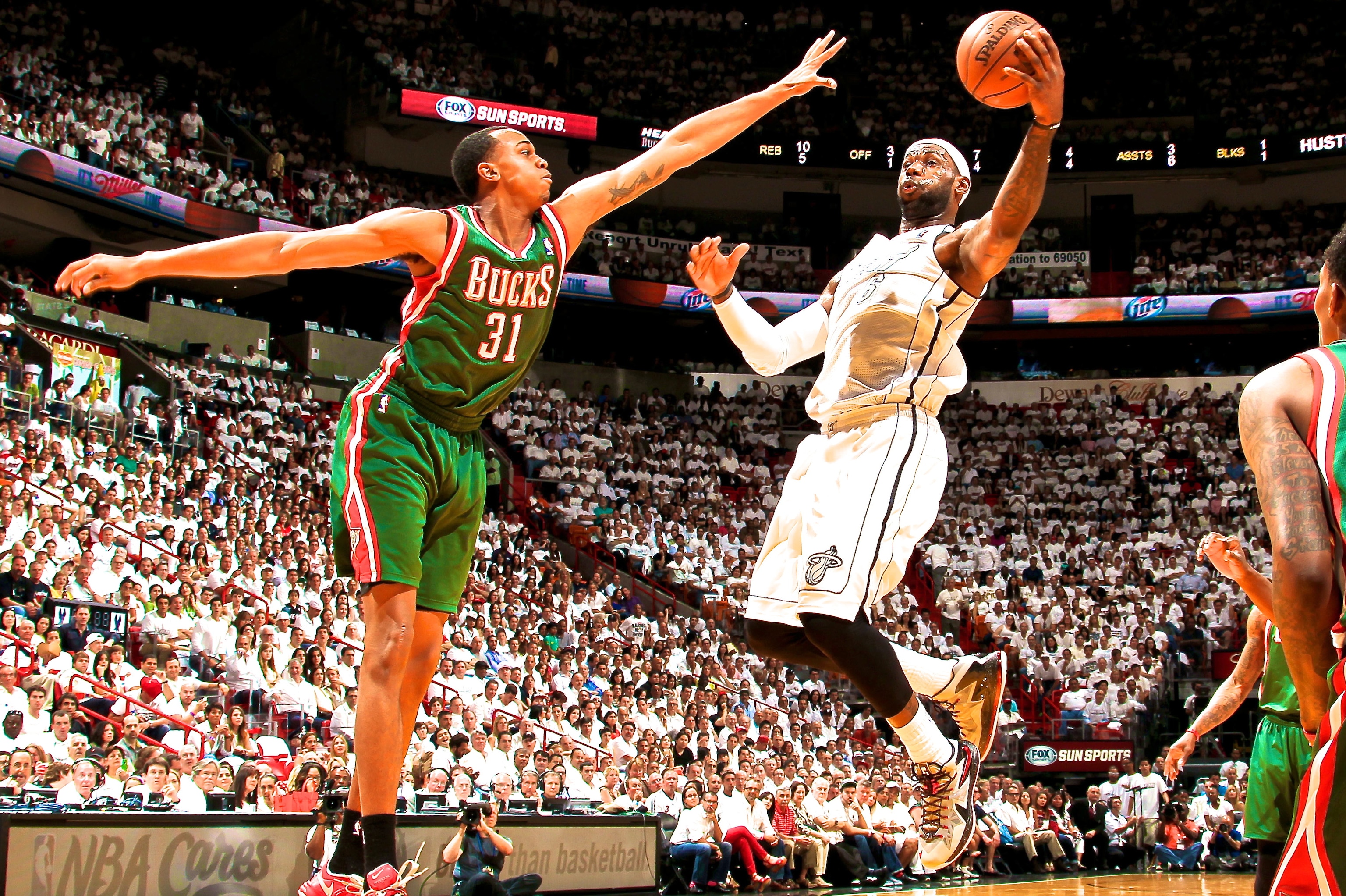 photo Heat Vs Bucks Score milwaukee bucks vs miami heat game 2