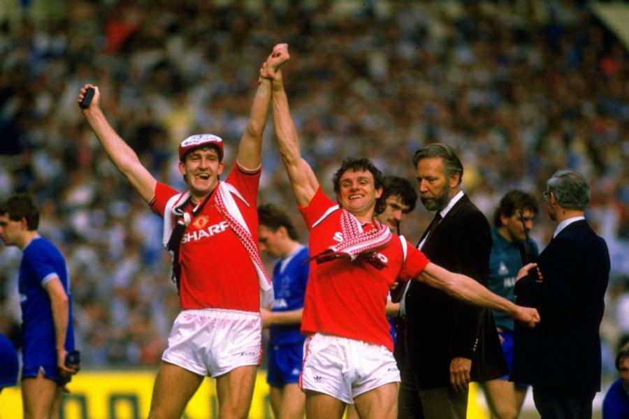 jogger Penelope Avonturier Why Norman Whiteside's 1985 FA Cup Final Winner Is the Best Goal I've Ever  Seen | News, Scores, Highlights, Stats, and Rumors | Bleacher Report