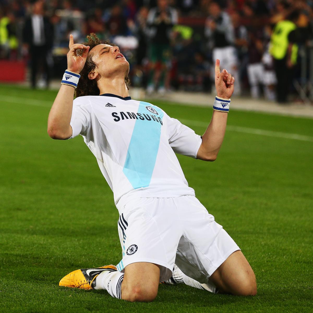 Chelsea Gif Should David Luiz Have Been On The Pitch To Score The Winning Goal Bleacher Report Latest News Videos And Highlights