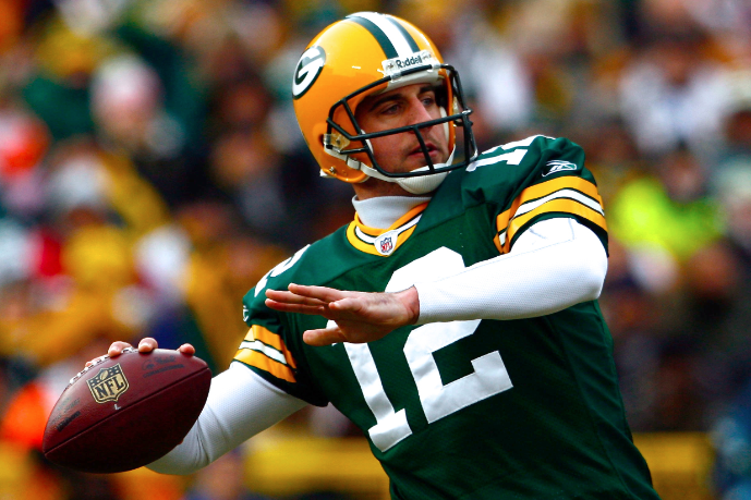 Aaron Rodgers signs bumper contract extension with Green Bay