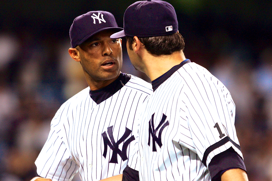 YANKEES: Andy Pettitte, Mariano Rivera help N.Y. beat Royals