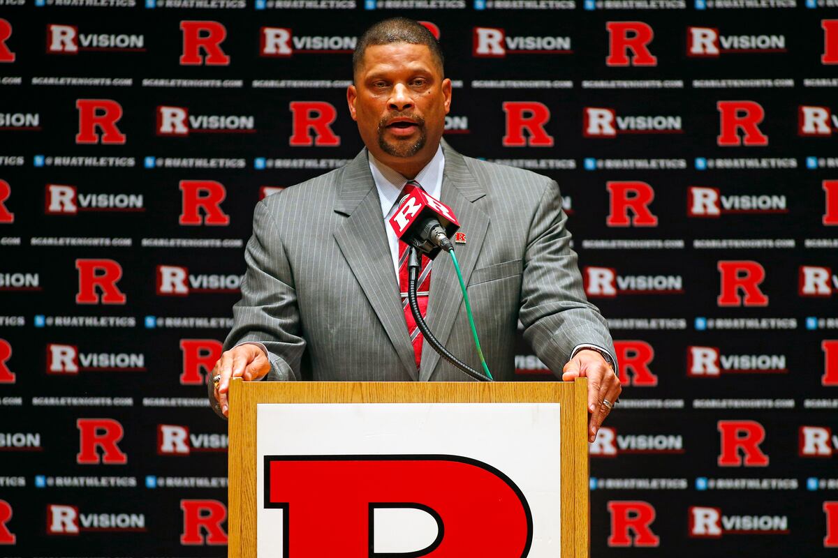 NCAA Basketball Scandals That We'll Still Be Talking About in 201314