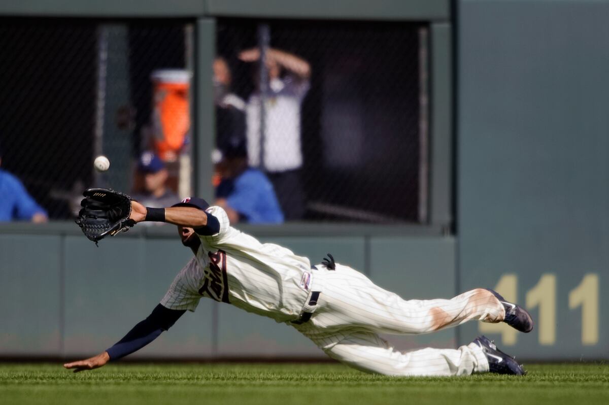 For Minnesota Twins Rookie Aaron Hicks, Defense Comes 1st, Offense Later News, Scores