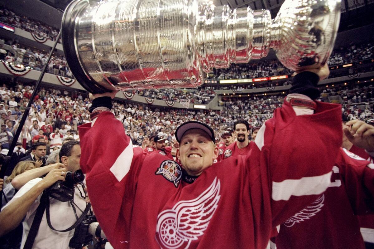 Stanley Cup History 7 NHL Goalies Who Made Fans Their Predecessors Bleacher Report