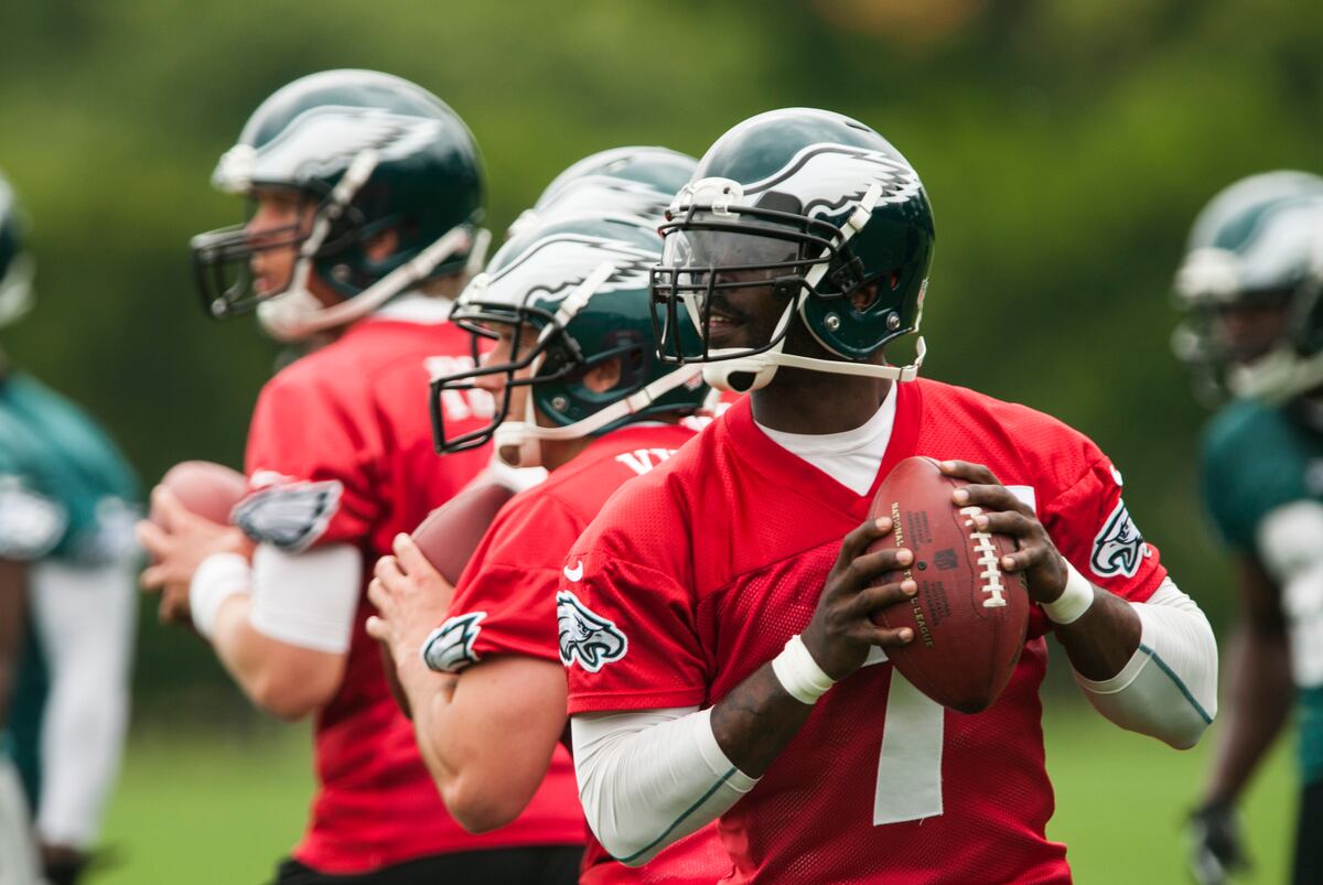 how-much-gas-does-michael-vick-really-have-left-in-the-tank-news