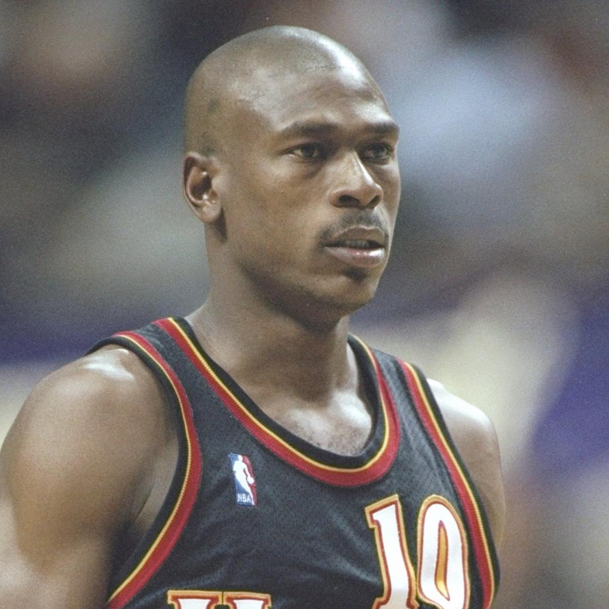 Ex-NBA Star Mookie Blaylock in Jail, Charged in Fatal Car Crash