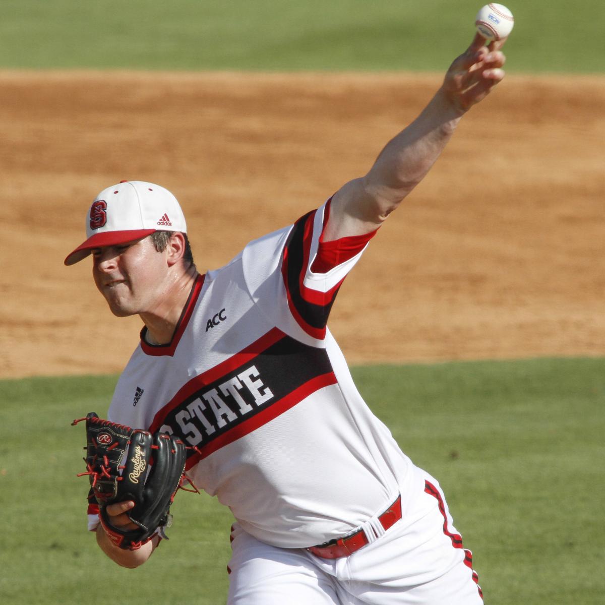 Best of College players swinging the omaha Double fucking machine