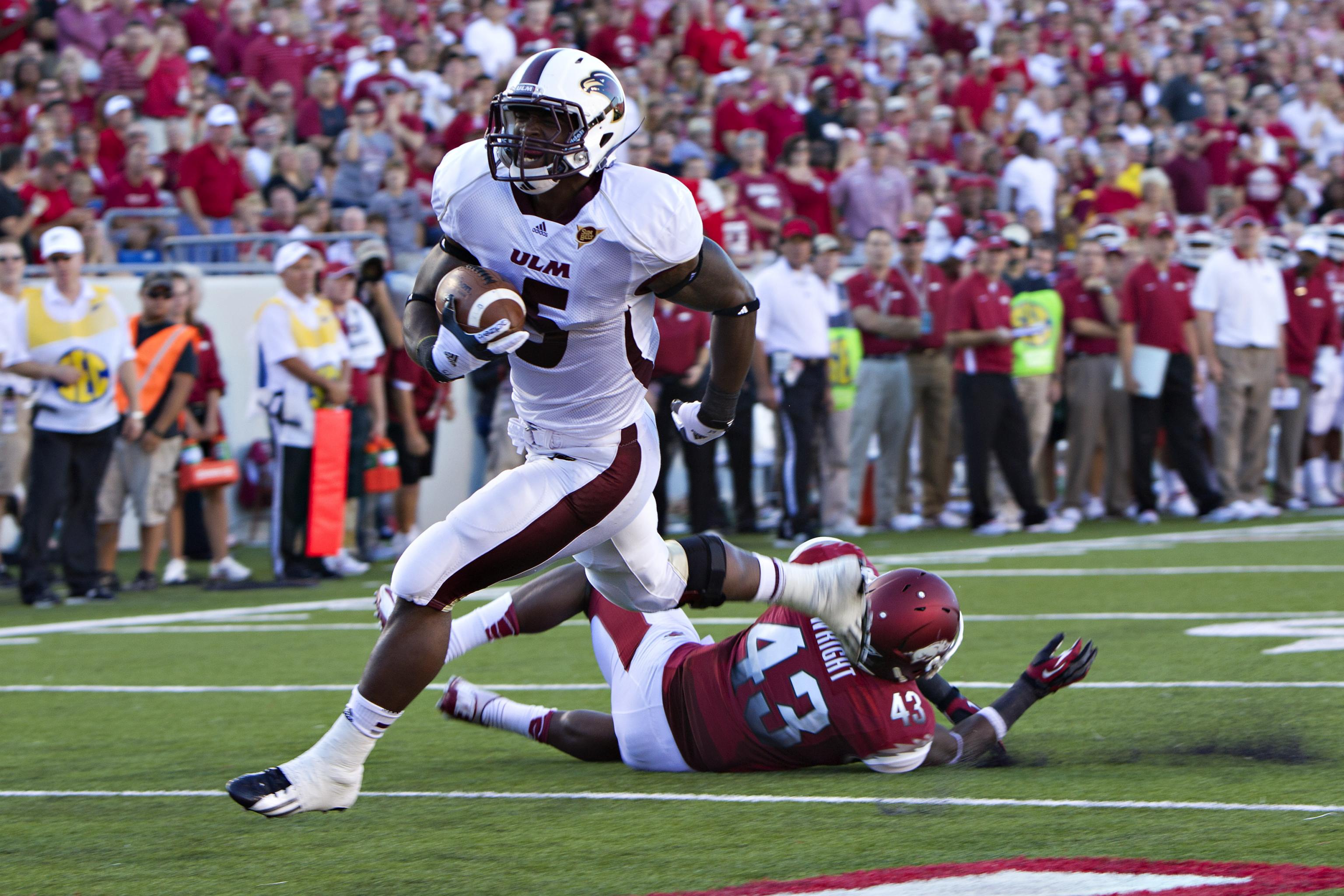 2014 NFL Draft Profile: Georgia Tech OLB Jeremiah Attaochu - Bleeding Green  Nation