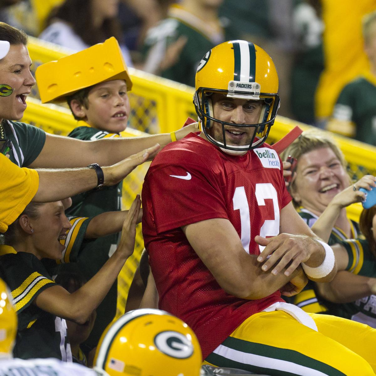 4 generations of Packers fans visit Lambeau Field for the first time