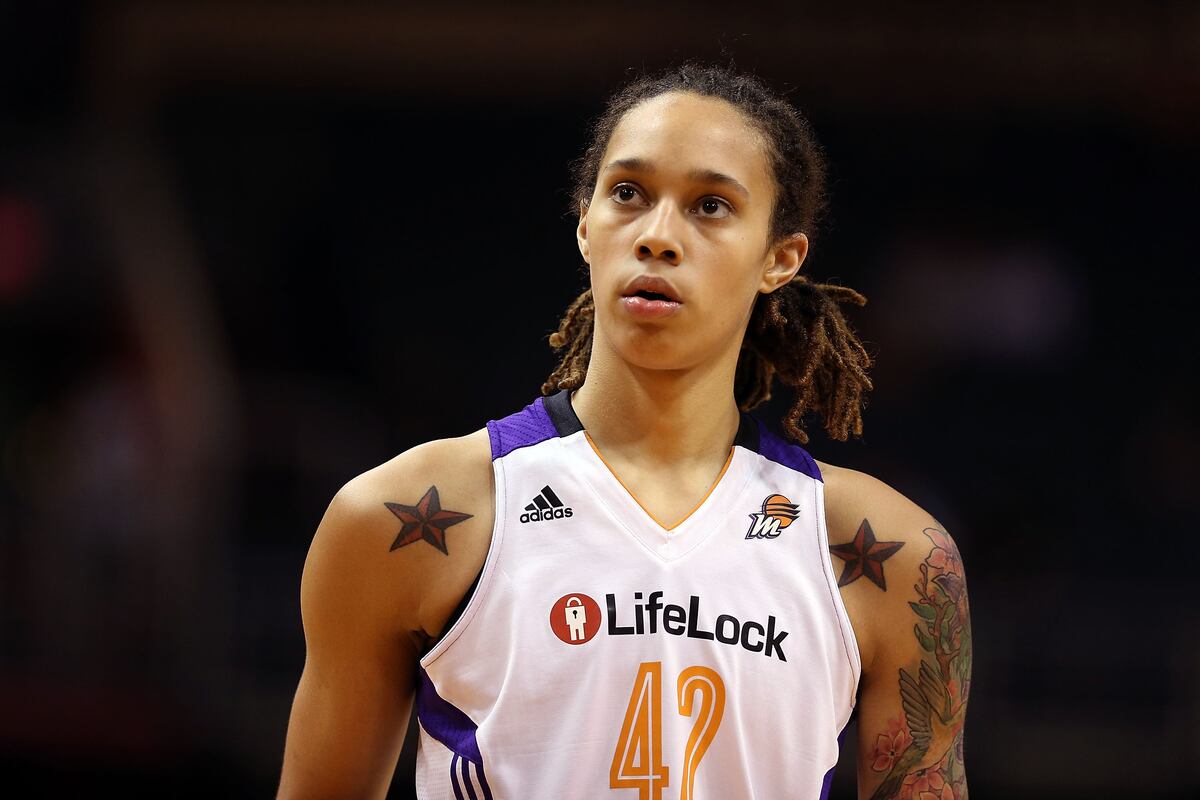 Breaking Down Brittney Griner and Skylar Diggins in First WNBA Showdown