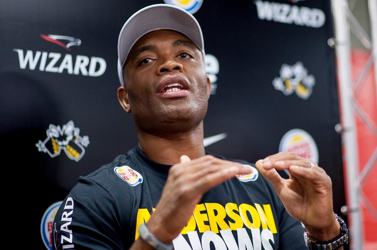 Anderson Silva Every Fighter Commits Mistakes Even Chris Weidman Bleacher Report Latest News Videos And Highlights