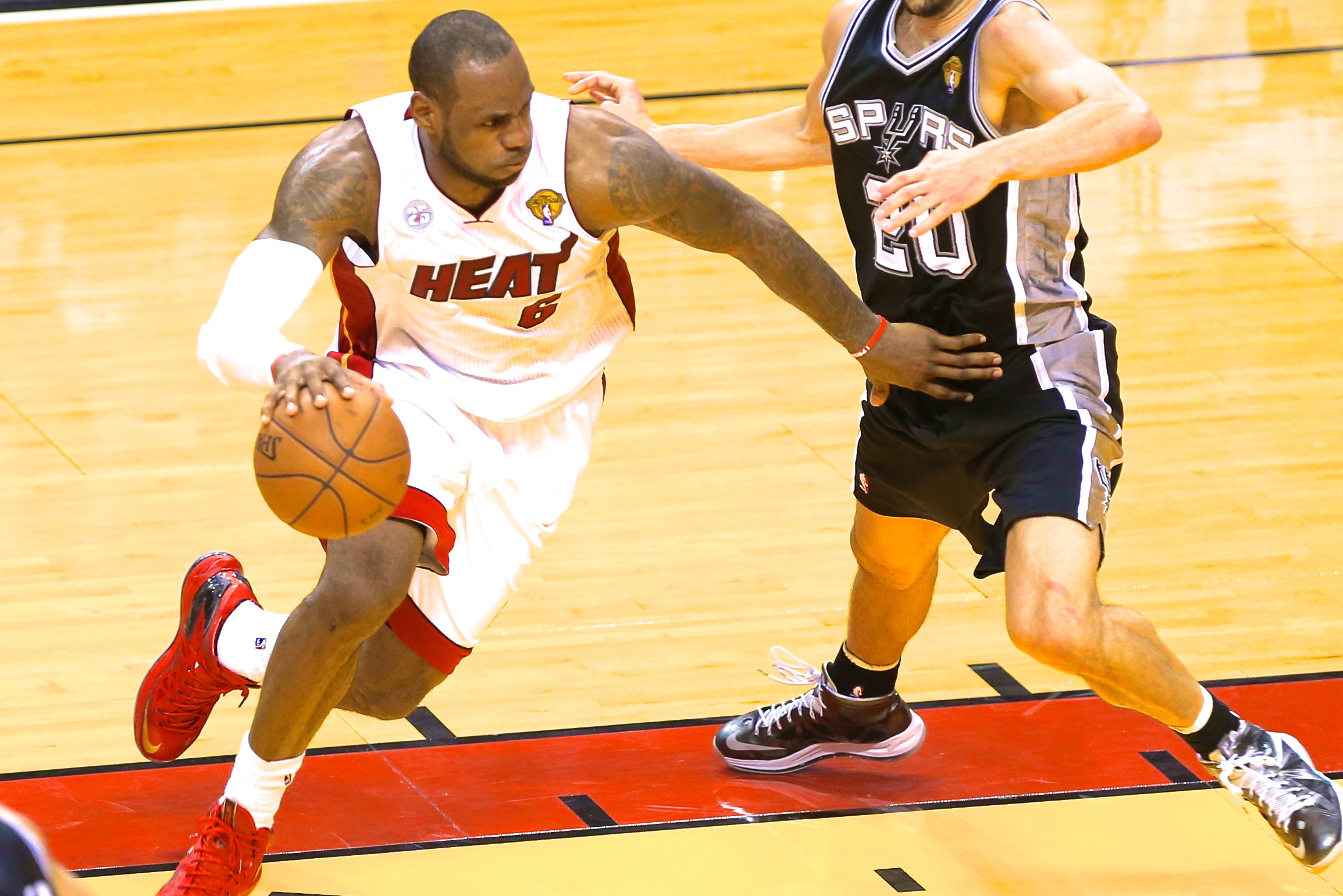 LeBron James' Miami Heat Winning Streak Scoring Big Ratings – The Hollywood  Reporter
