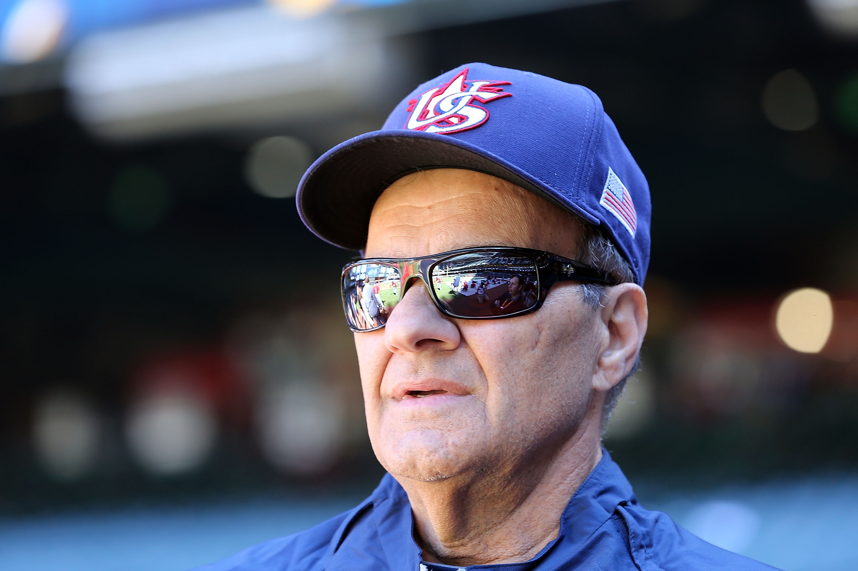 Joe Torre's daughter catches falling infant