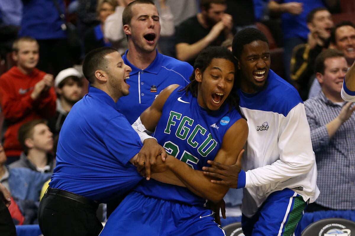 Ranking The 10 Most Entertaining NCAA Basketball Teams In The Past ranking-the-10-most-entertaining-ncaa-basketball-teams-in-the-past