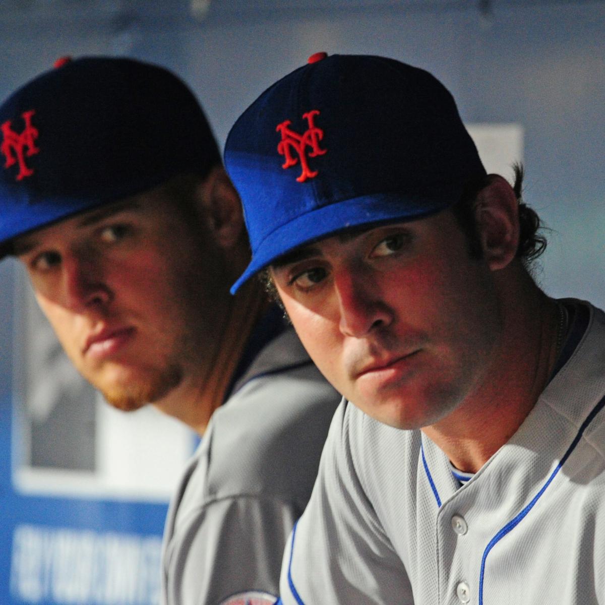 History of Mets uniforms - Pitcher Rick Reed wearing white cap from 1997  season.