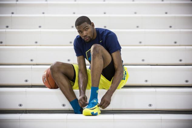 Kevin 6 kd Durant Finally Steps Out in Hot New KD VI Nike Sneakers
