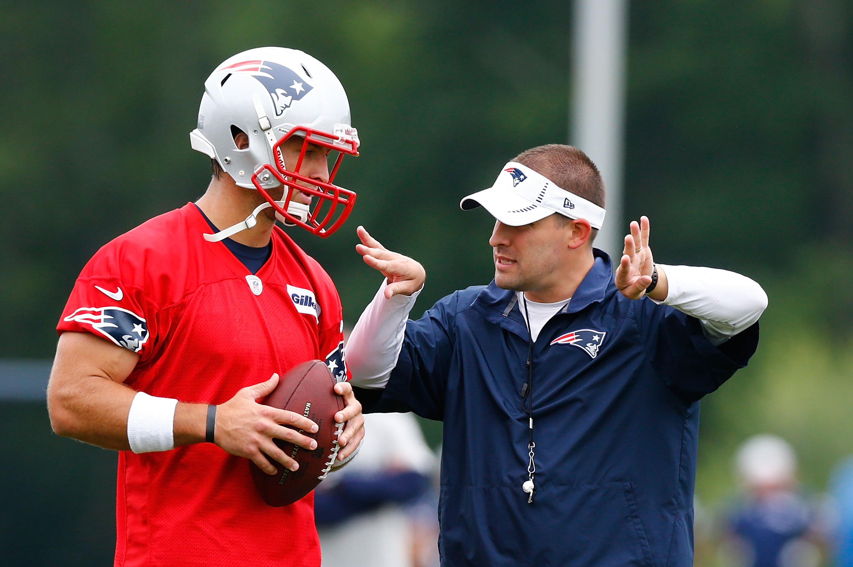 Tebow eager to work with McDaniels