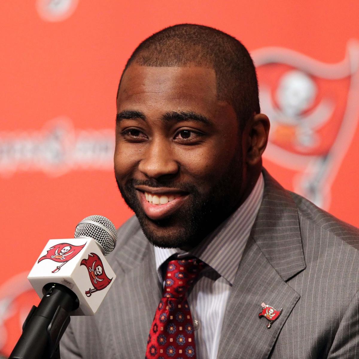 Ranking the Best NFL Players Coming off Major Injuries Entering 2013