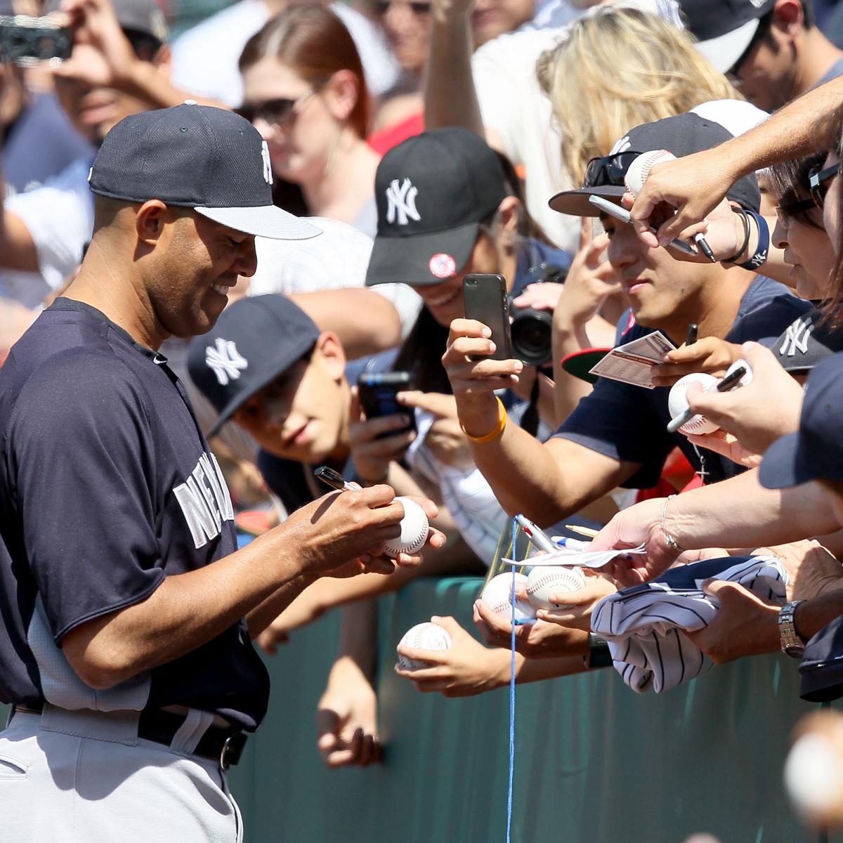 Reliving All of the Best Mariano Rivera Retirement Gifts, Tributes of 2013, News, Scores, Highlights, Stats, and Rumors