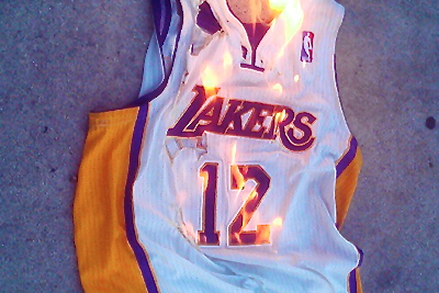 SEE IT: Cavaliers 'fan' wears burnt LeBron James jersey to game