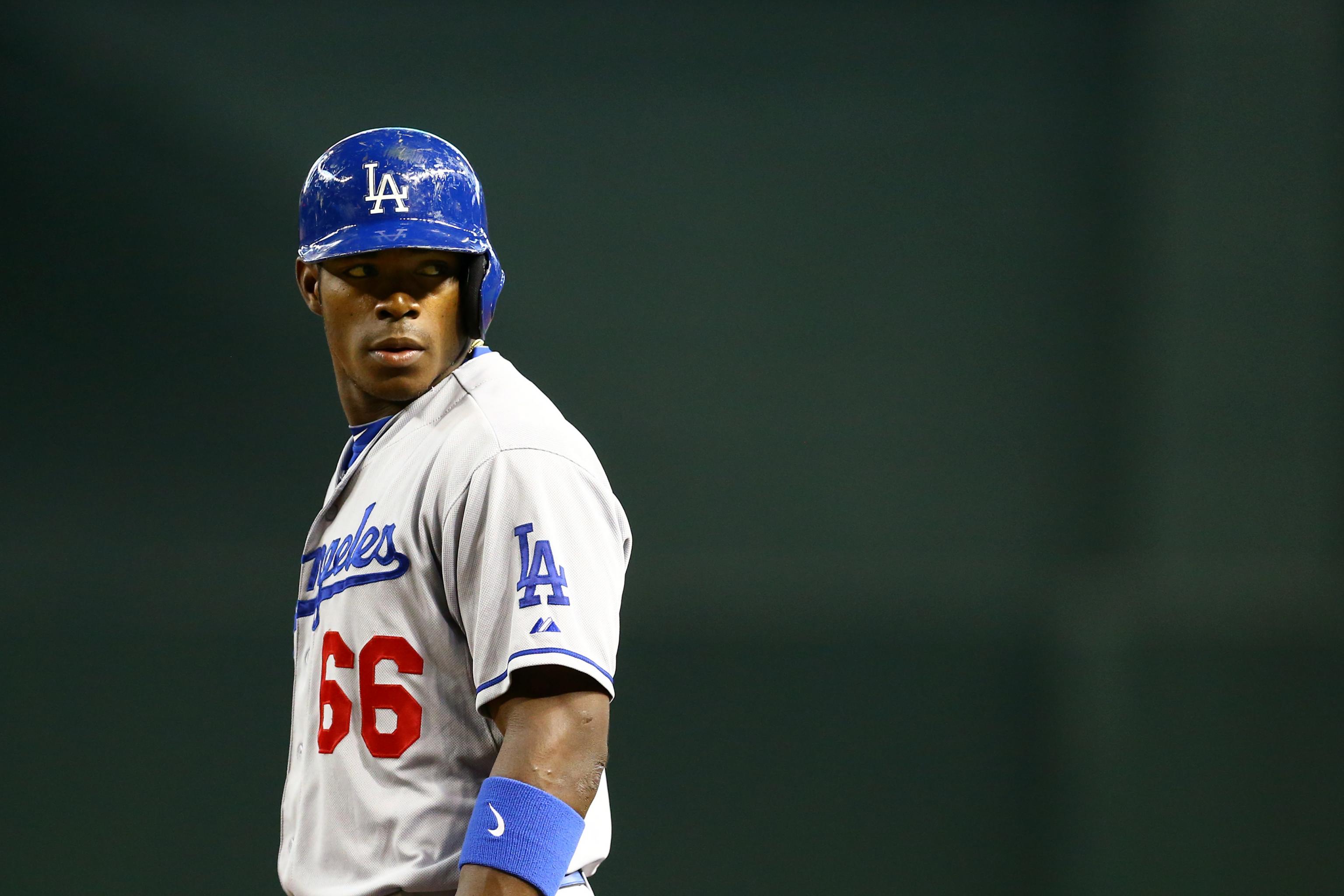 Jay-Z targets Dodgers' Yasiel Puig for Roc Nation Sports, report