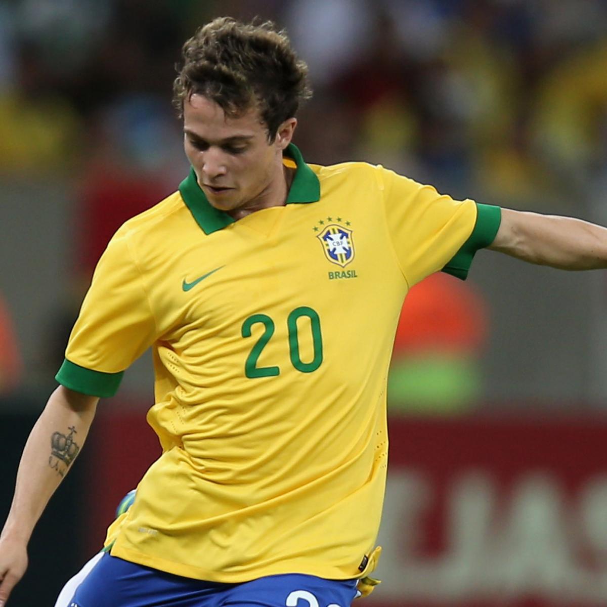 Liverpool Transfer Rumours: Who Is Reds Target Bernard ...