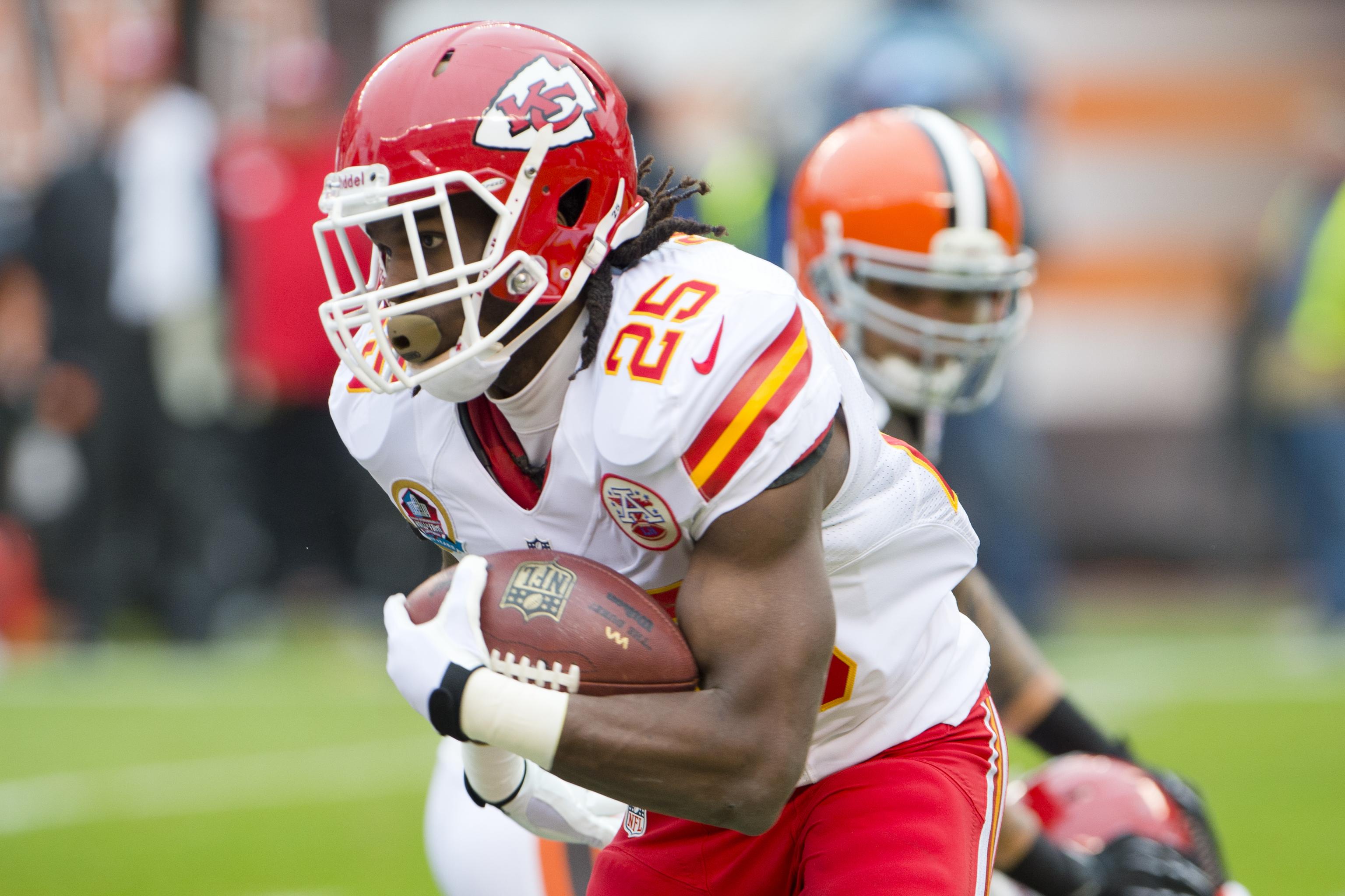 Chiefs release CB Dunta Robinson