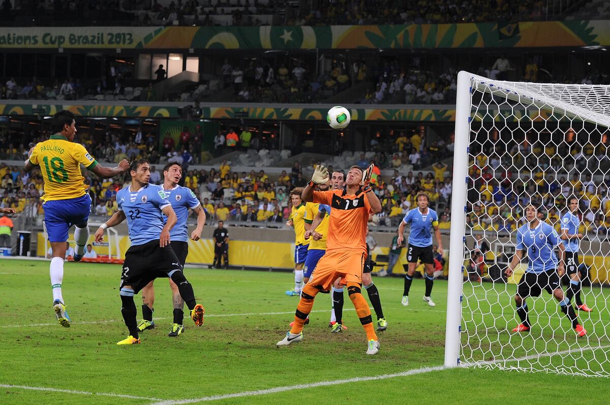 Don'T Miss Out! Paulinho'S Incredible Goal. - 91suax1