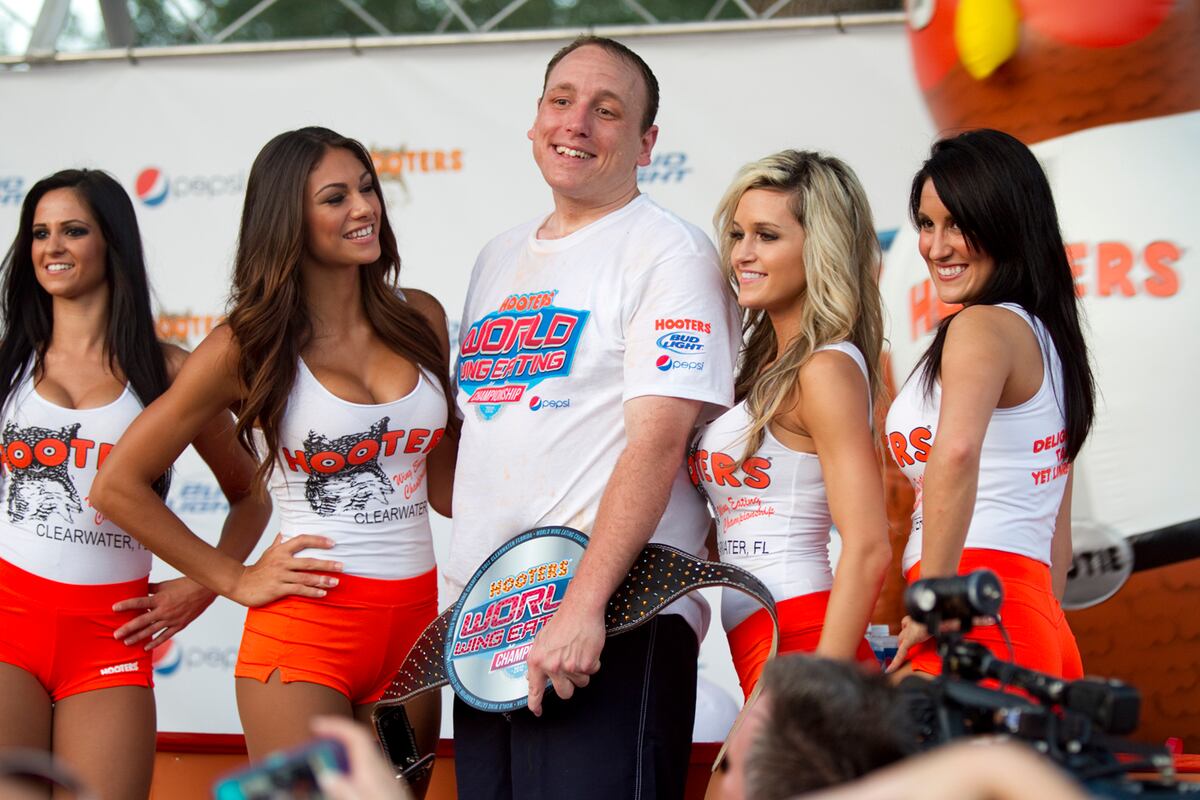 Joey Chestnut Dishes on Hot Wings, Kobayashi and a Wonderful Girlfriend