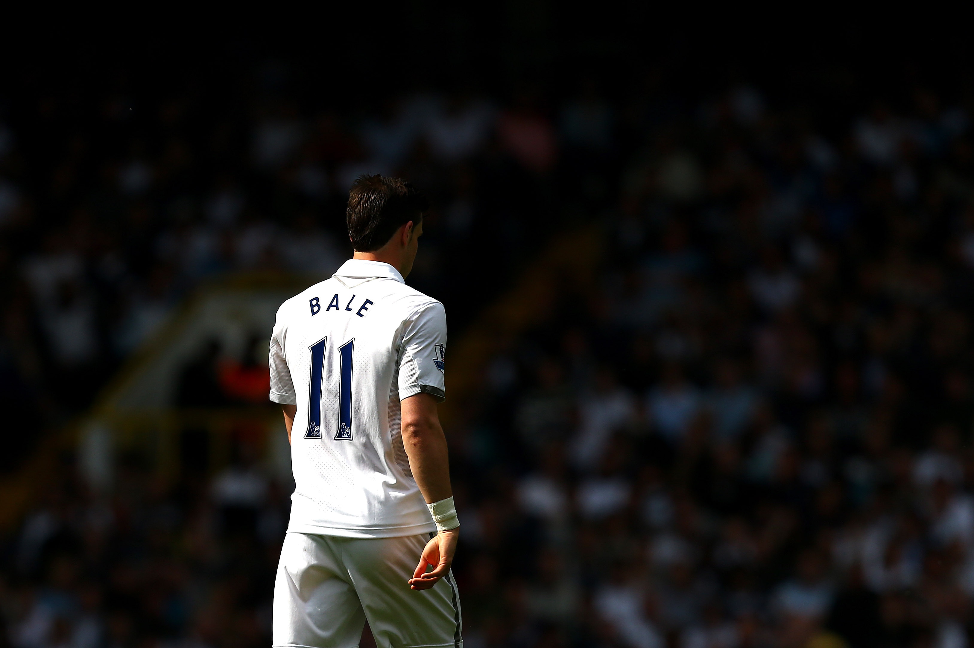 gareth bale tottenham kit